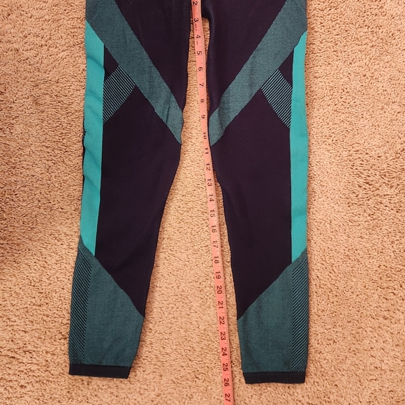 Victoria Secret Pink Cool & ComfyWomens Blue Seamless Leggings Size Small - Picture 5 of 6